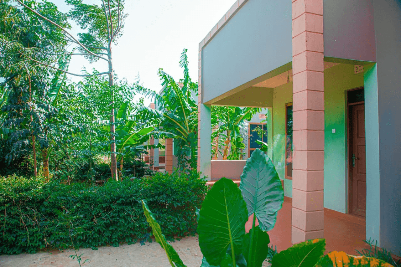 Guest rooms and gardens at Sonayi Safari Lodge-Eyasi